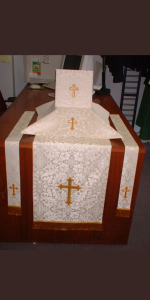 Pulpit,lectern,Antependium Hangings Bures & Veils